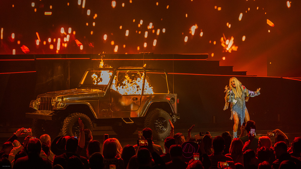 Carrie Underwood dà il via alla residenza di Las Vegas con uno spettacolo sold-out